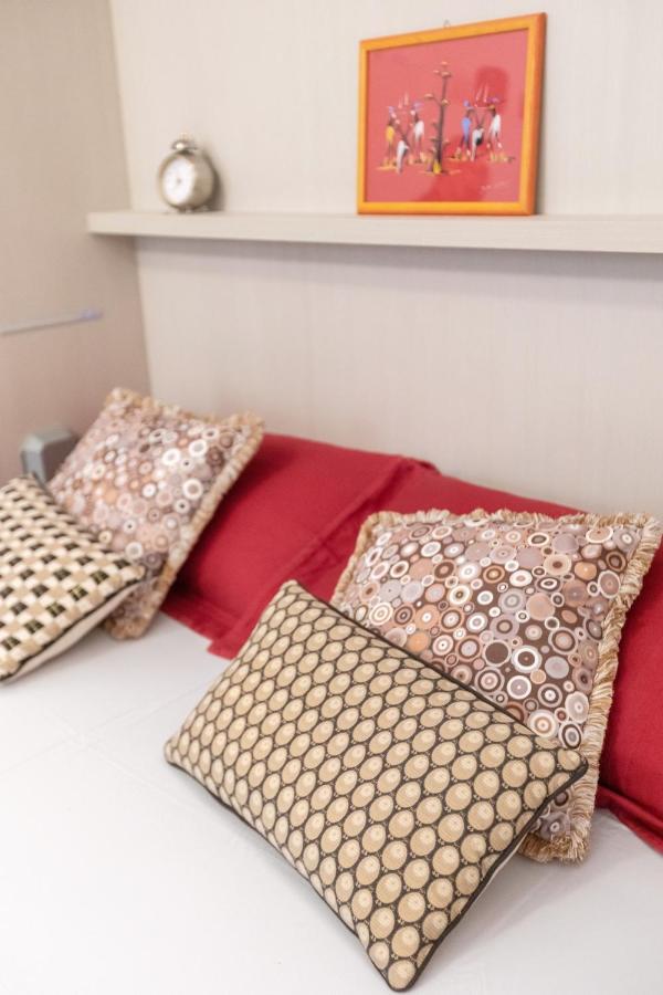 Household Settembrini Hotel Milan Luaran gambar